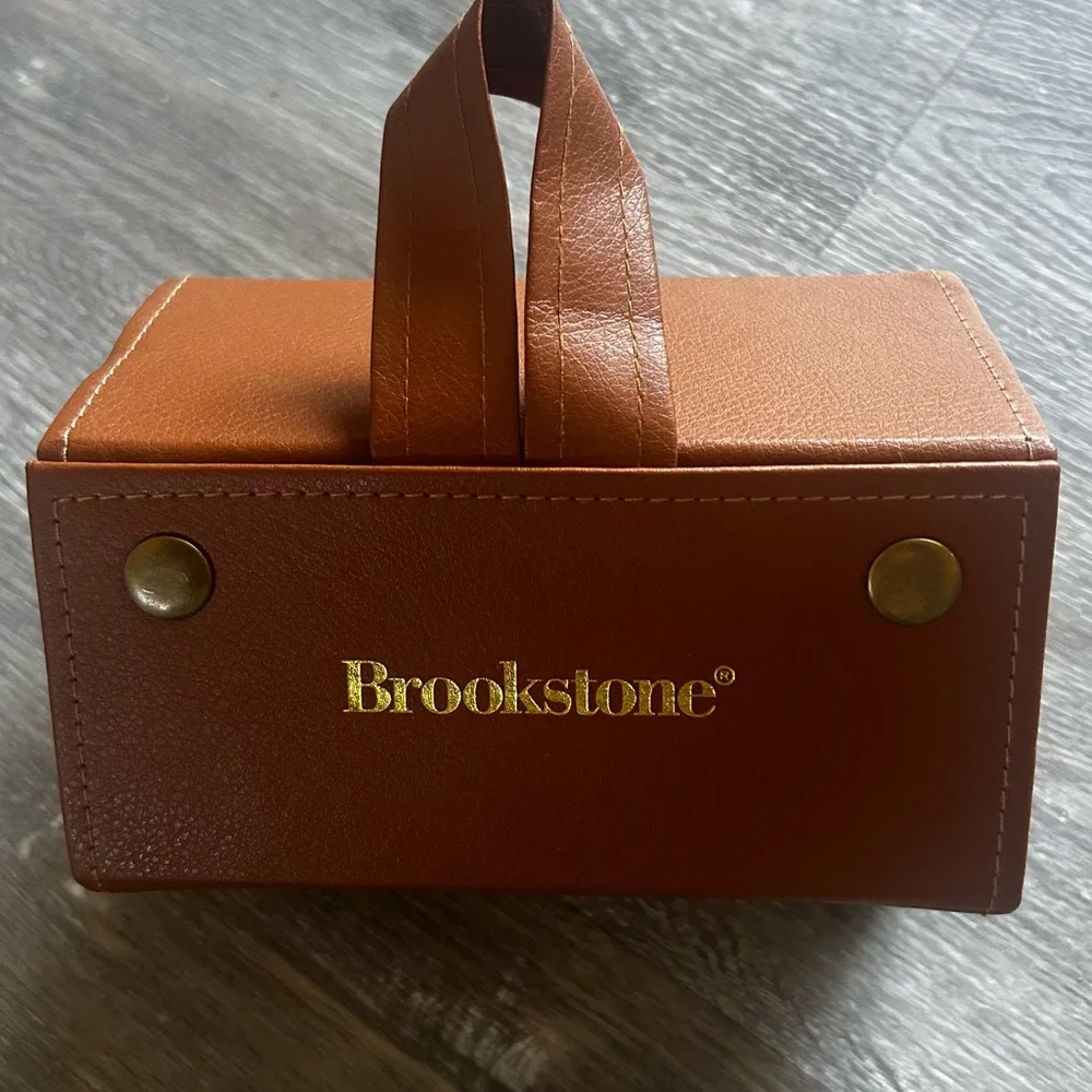 Brookstone Tan Leather Look Travel Glasses / Sunglasses Case Holds 6 Pairs